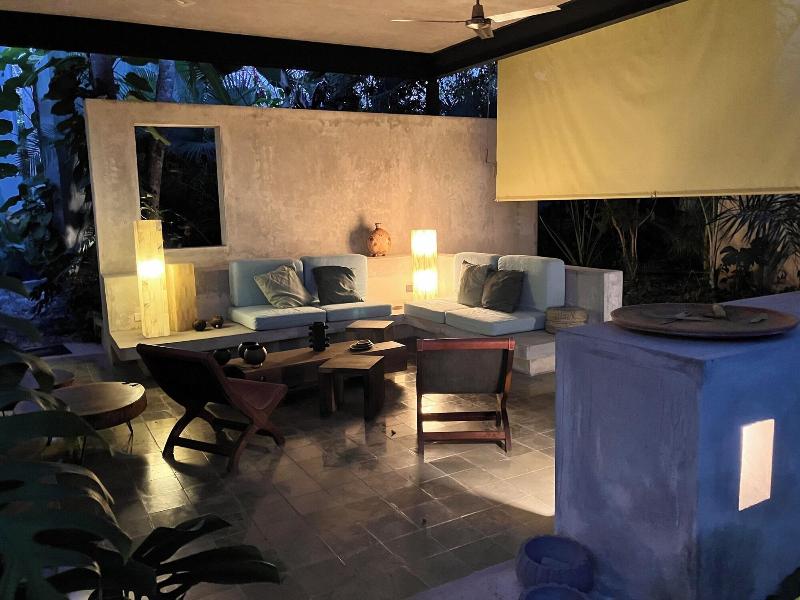 Basico Pixoy Hotel image