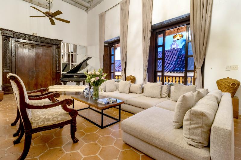 El Marques Hotel Boutique By GEH Suites image