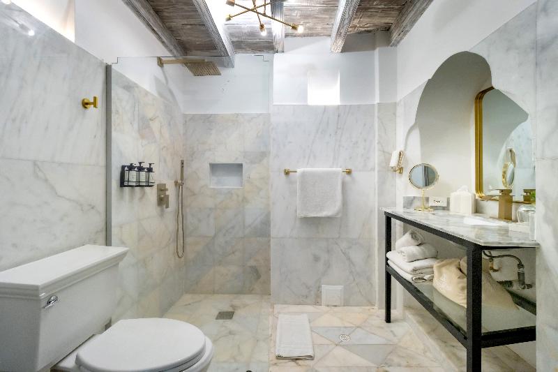 El Marques Hotel Boutique By GEH Suites image