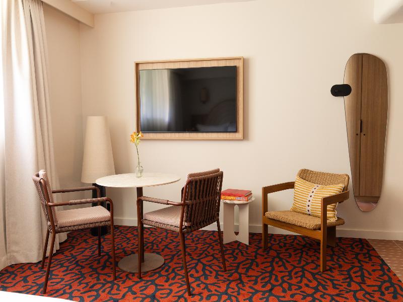 Hotel Ventura Saint-Tropez, Tapestry Collection image