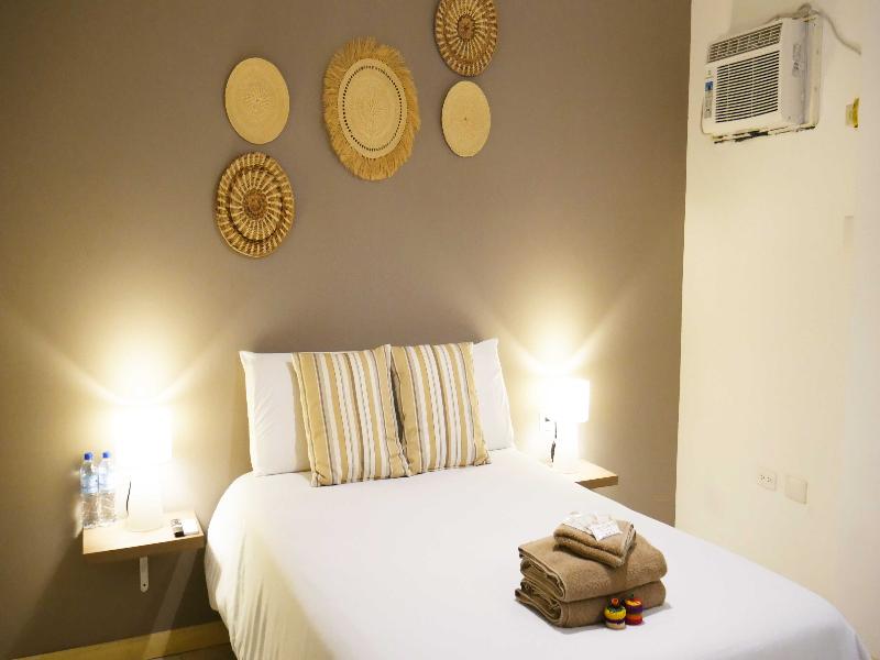 Park View Hostel & Suites