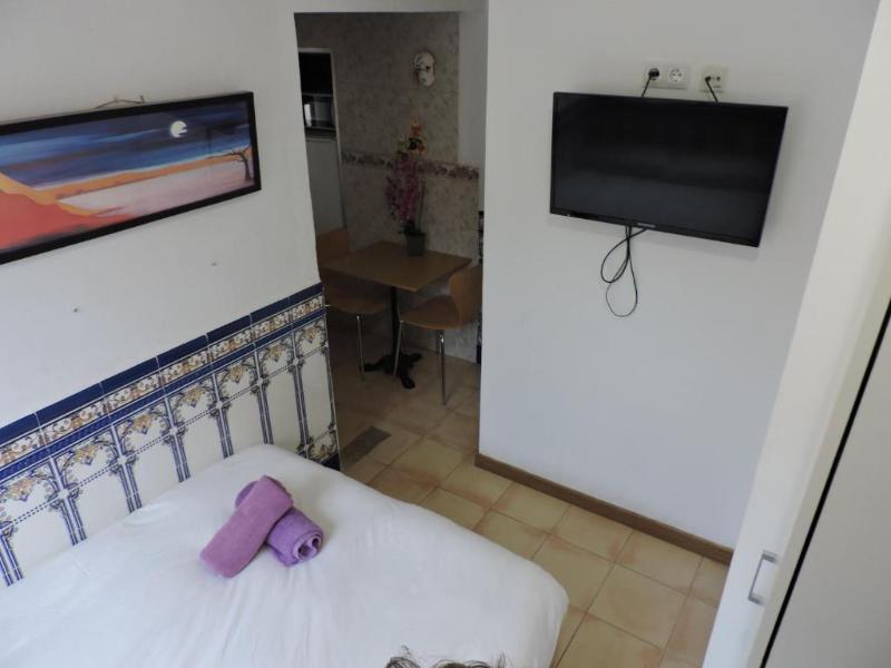 Hostal Cascabel image