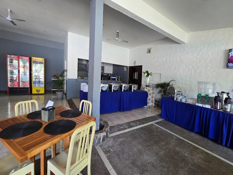 Puerto Azul Hotel Y Club Nautico image