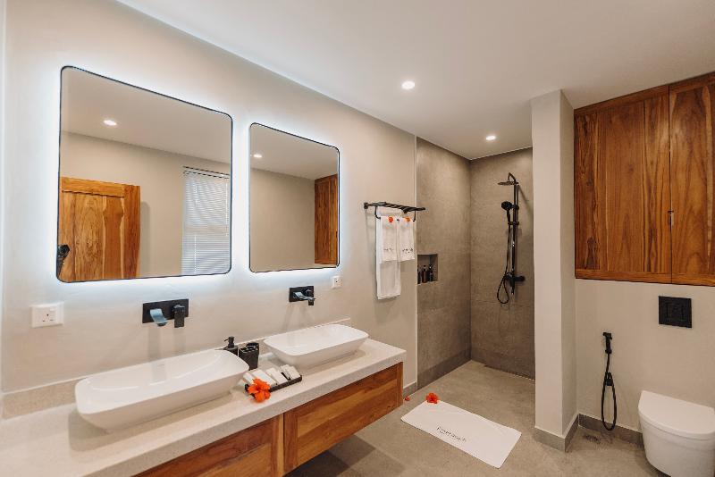 Johari Beach Resort image