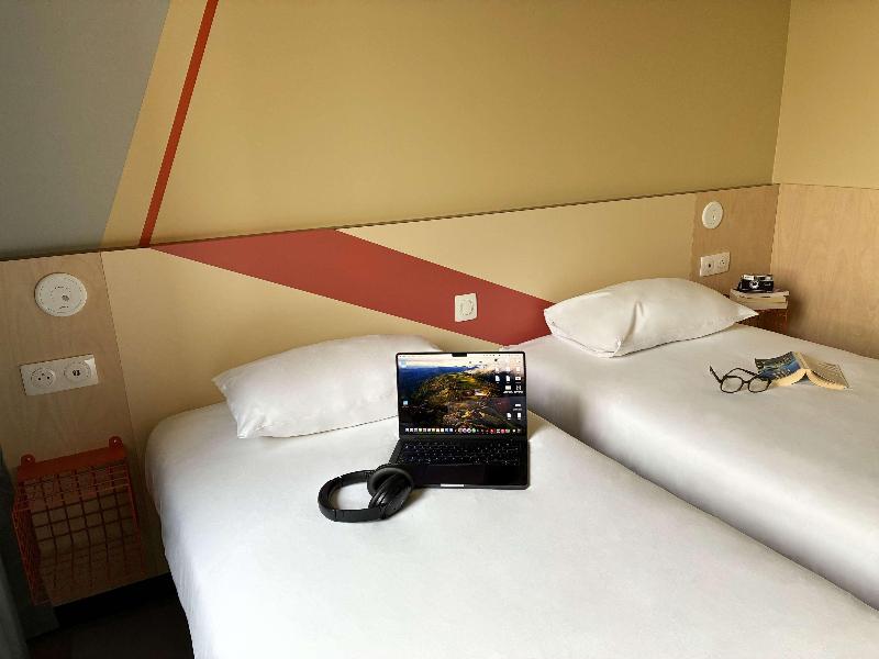 Ibis Budget Pontorson Baie Du Mont-saint-michel image