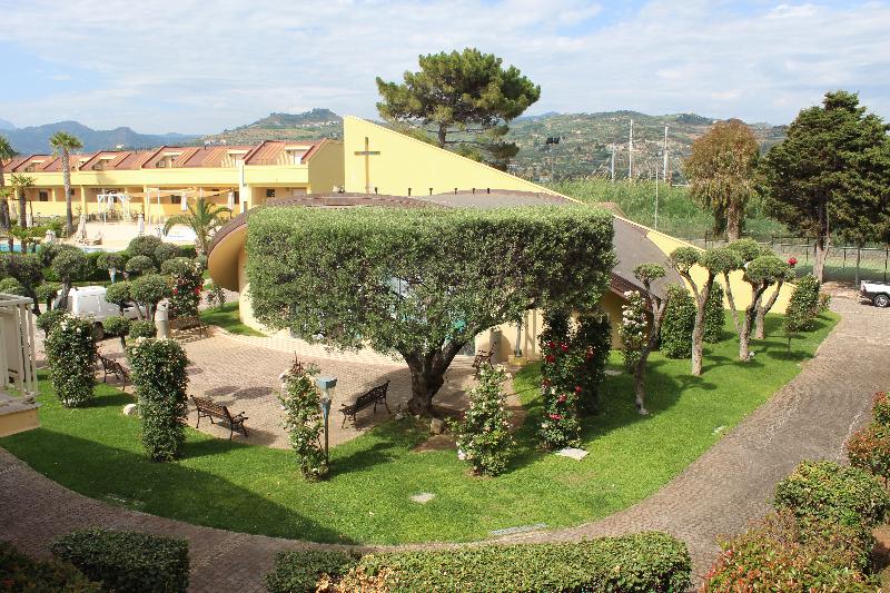 Gh Baia Di Tempsa Resort image