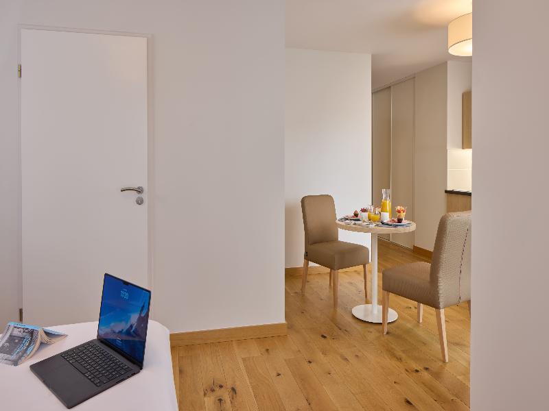Quality Suites Pau Porte Des Pyrénées image