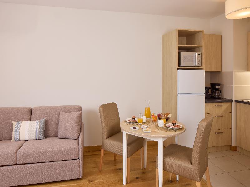 Quality Suites Pau Porte Des Pyrénées image