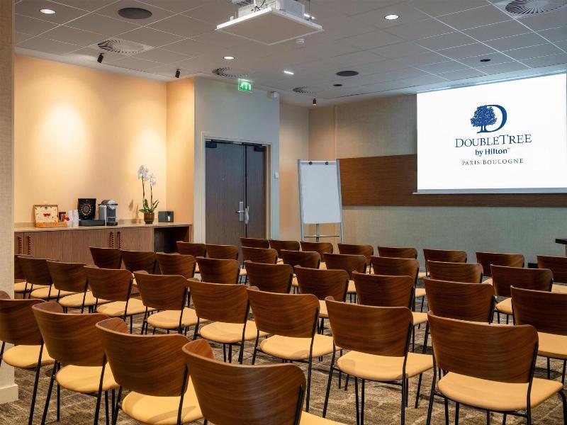 Doubletree By Hilton Paris Boulogne image