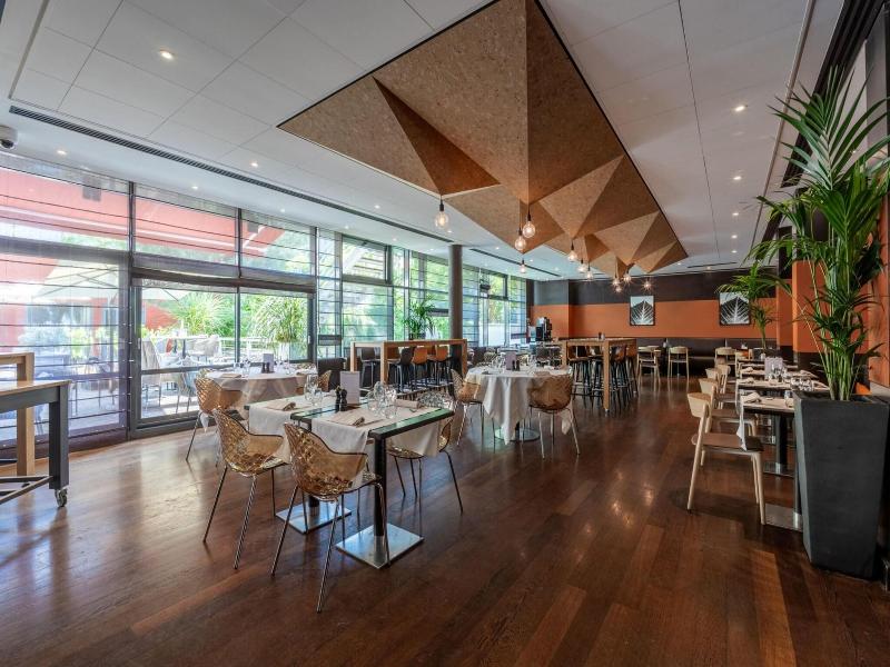 Doubletree By Hilton Paris Boulogne image