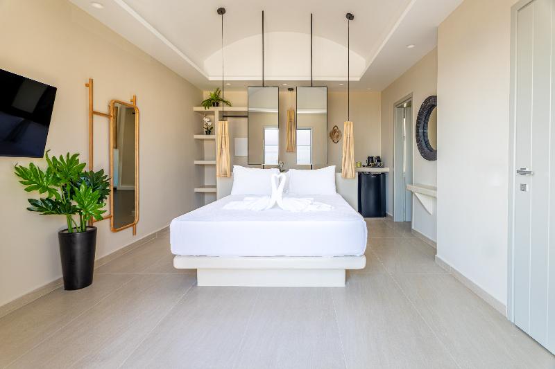 Evmaria Suites image
