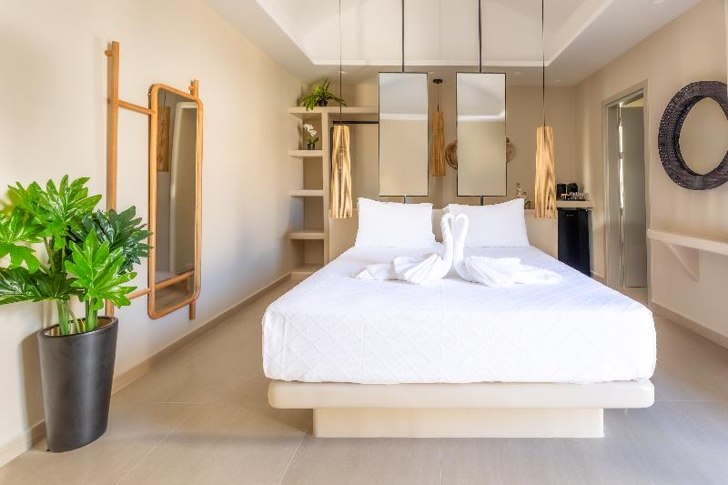 Evmaria Suites image