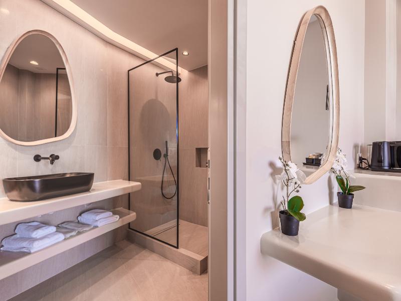 Evmaria Suites image