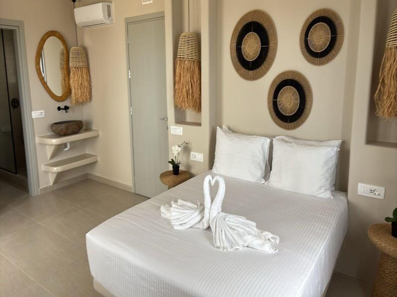 Evmaria Suites image