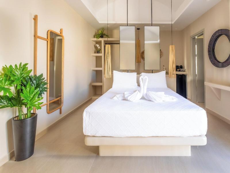 Evmaria Suites image