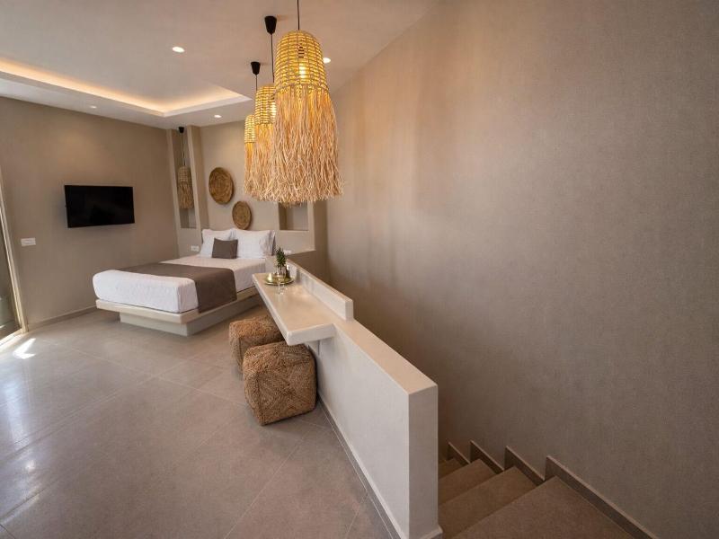 Evmaria Suites image