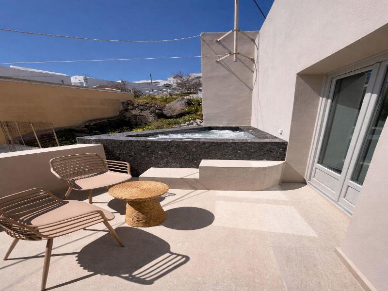 Evmaria Suites image