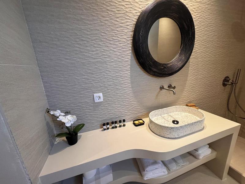 Evmaria Suites image