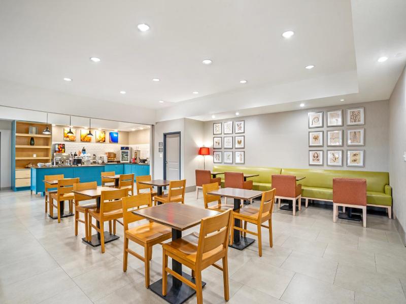 Comfort Inn Suites Slidell image