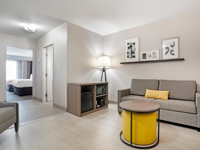 Comfort Inn Suites Slidell image