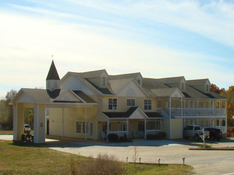 Honeysuckle Inn