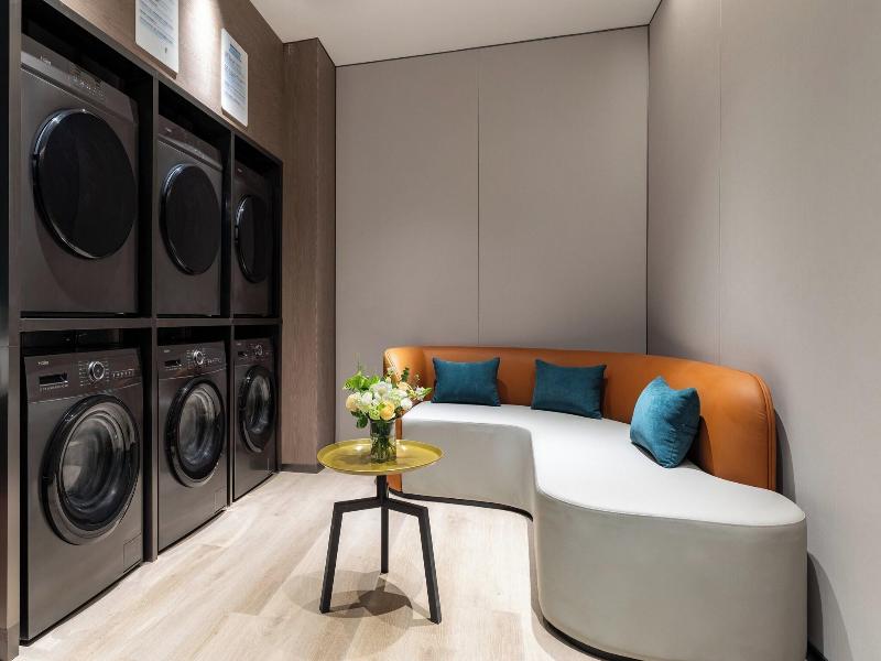 Holiday Inn Express Shanghai Changfeng Park image