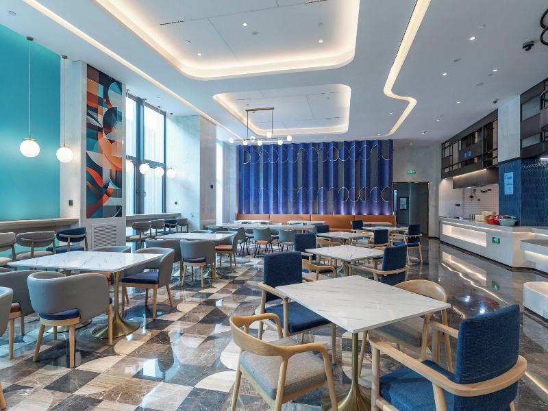 Holiday Inn Express Shanghai Changfeng Park image