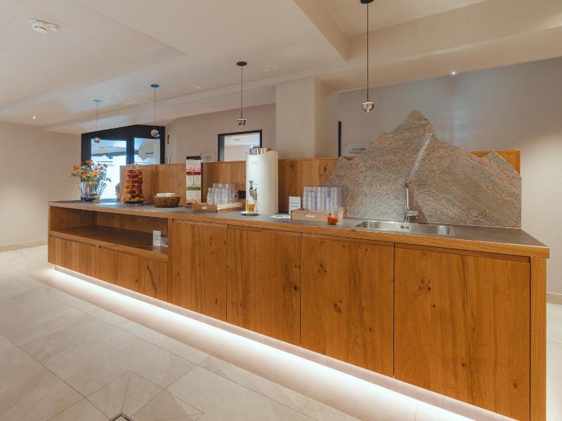 Hotel Zimba image