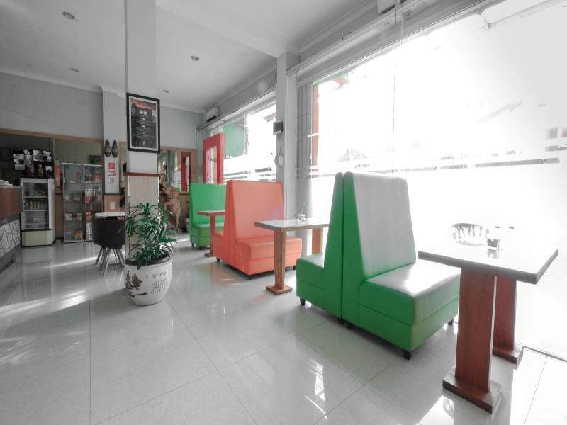 The Cabin Hotel Sutomo image