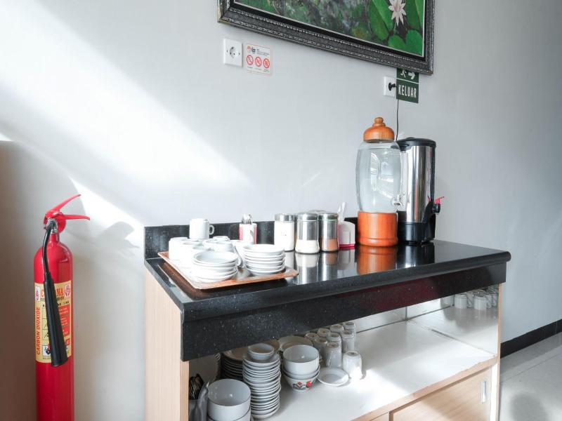 The Cabin Hotel Sutomo image