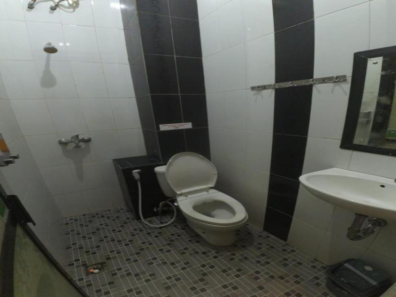 The Cabin Hotel Sutomo image