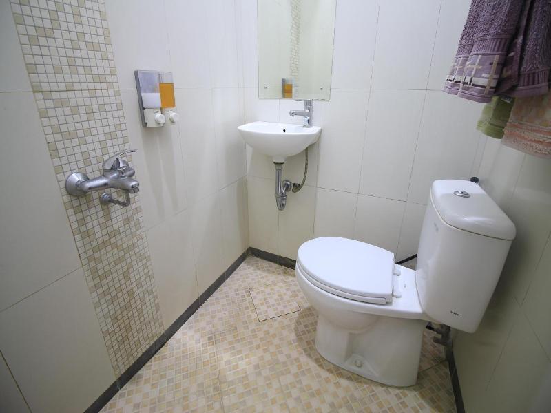The Cabin Hotel Sutomo image