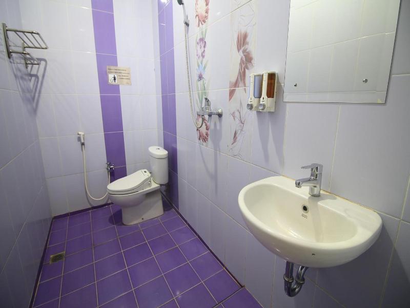 The Cabin Hotel Sutomo image