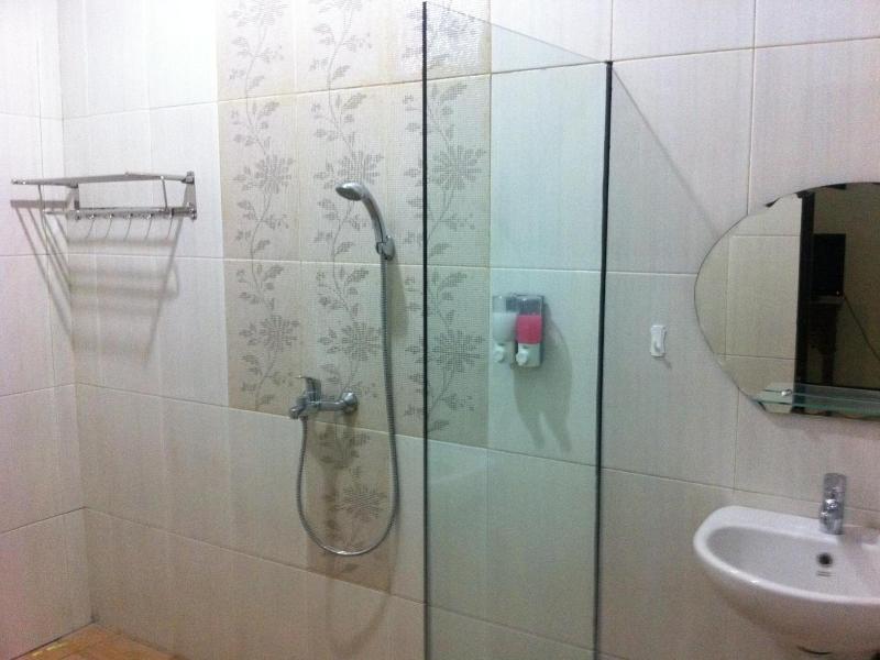 The Cabin Hotel Sutomo image