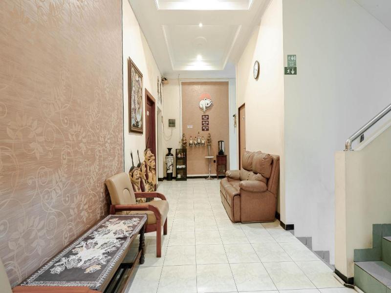 The Cabin Hotel Sutomo image