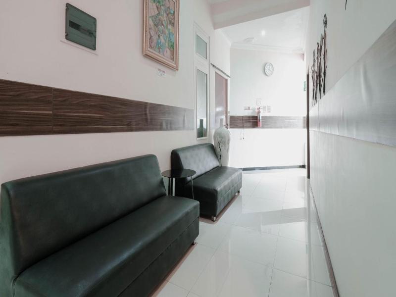 The Cabin Hotel Sutomo image