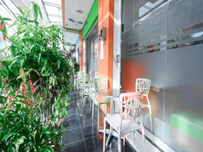 The Cabin Hotel Sutomo image