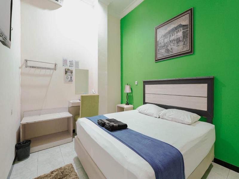 The Cabin Hotel Sutomo image
