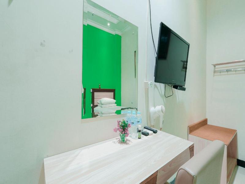 The Cabin Hotel Sutomo image