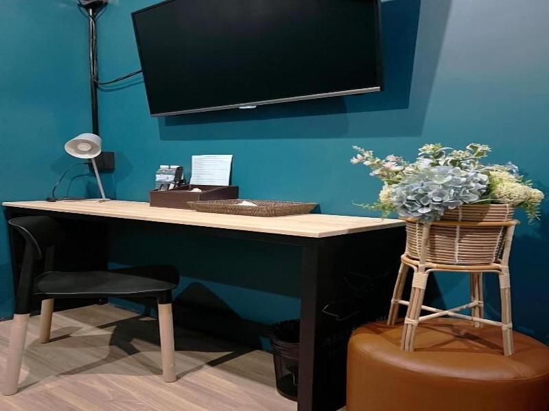 Airport Mini Hostel At Don Muang Airport image