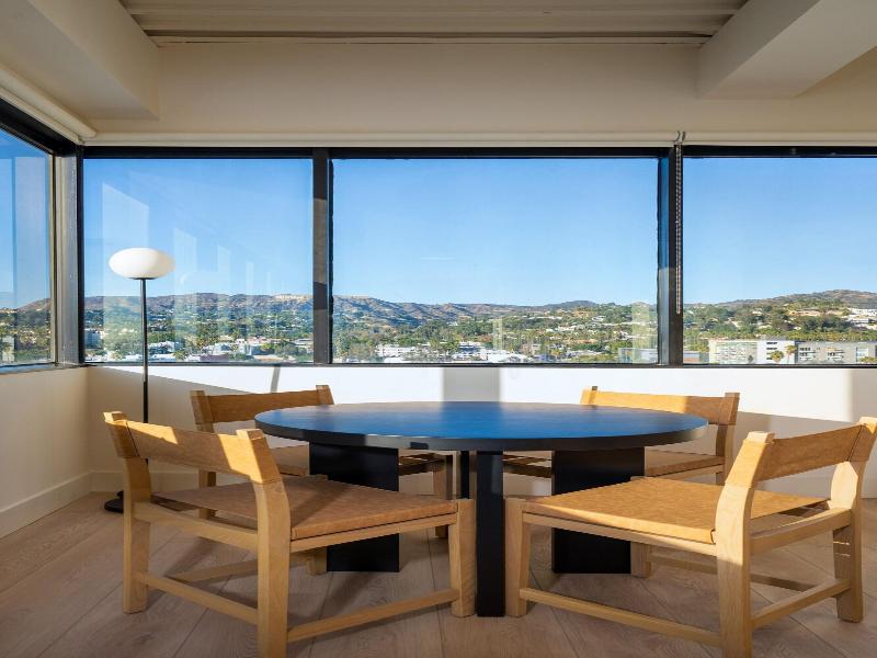 Kasa Sunset Los Angeles image