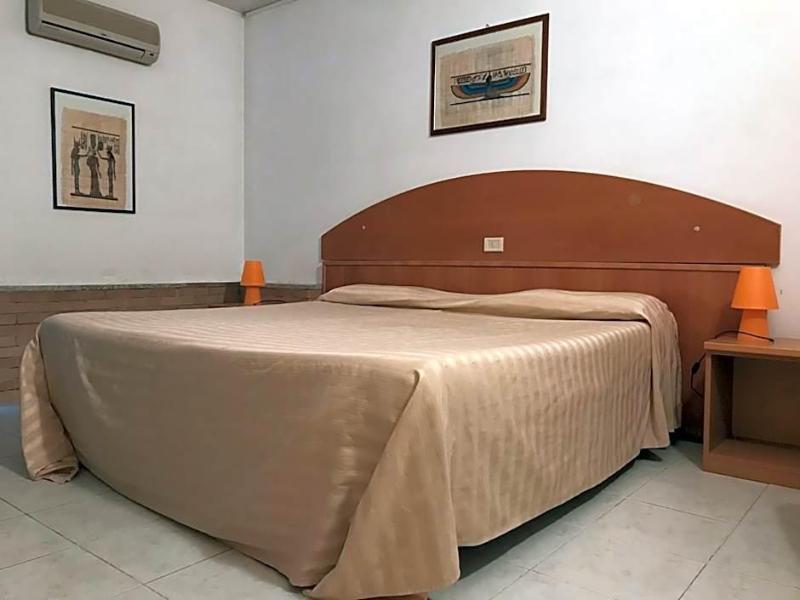 Ascot Lodging image