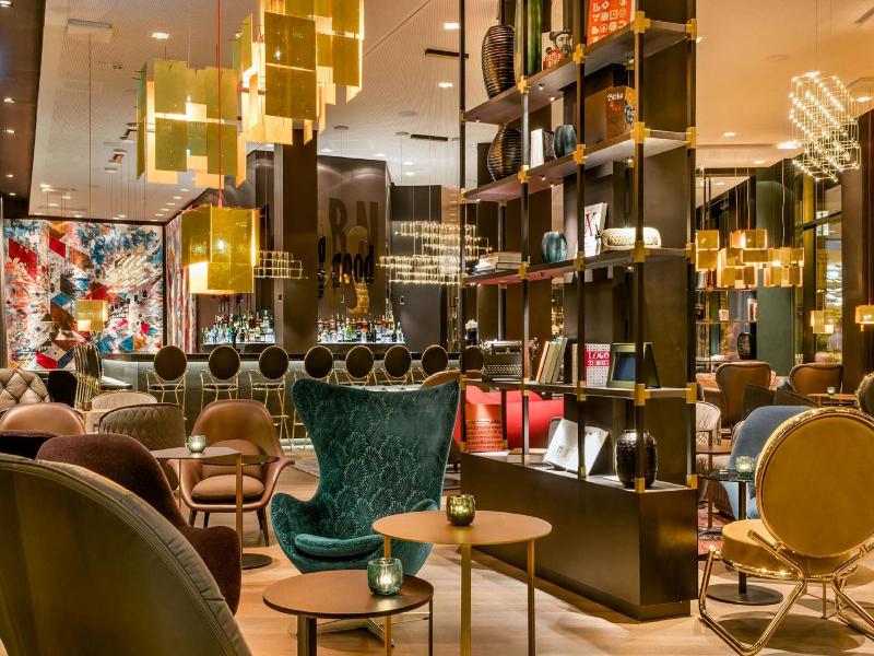 Hotel Motel One Frankfurt Romer image