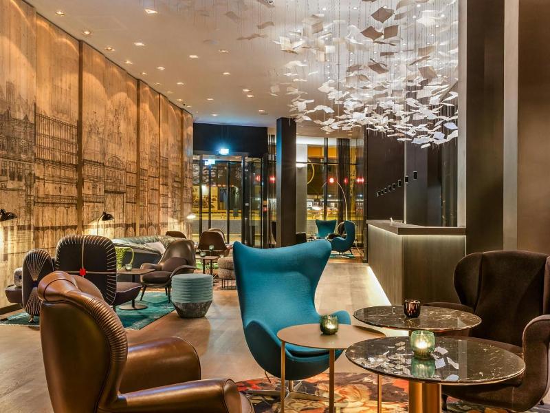 Hotel Motel One Frankfurt Romer image