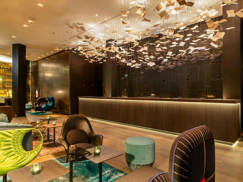 Hotel Motel One Frankfurt Romer image