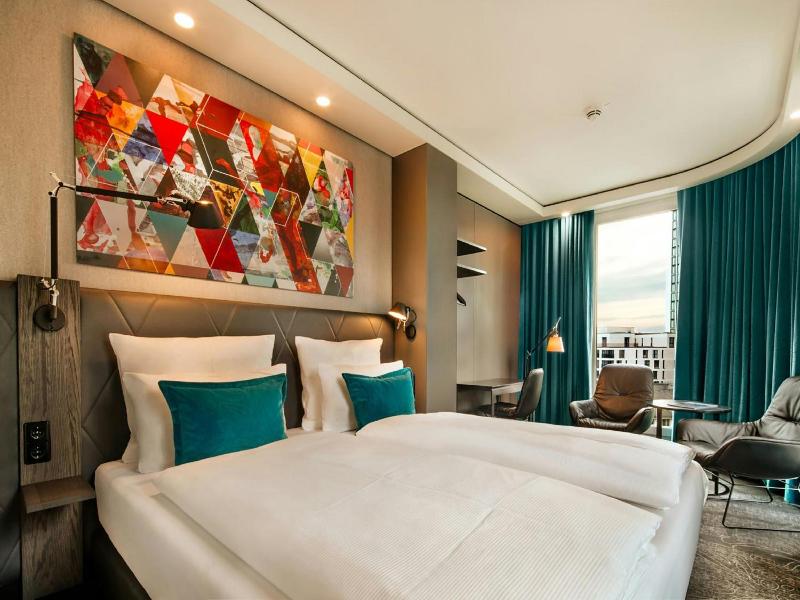 Hotel Motel One Frankfurt Romer image