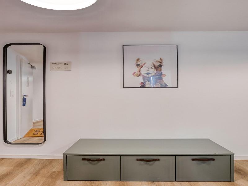 Limehome Zwickau Hauptmarkt image