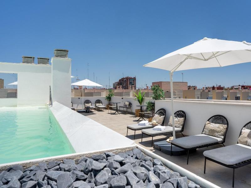Limehome Sevilla image