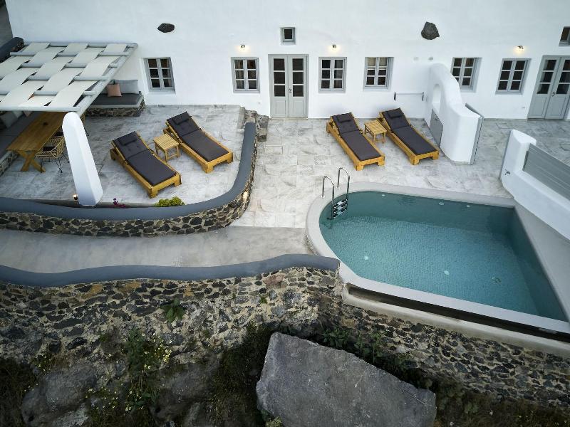El Verano Suites