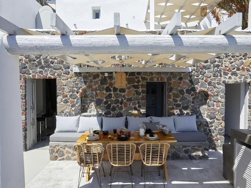 El Verano Suites — photo 16
